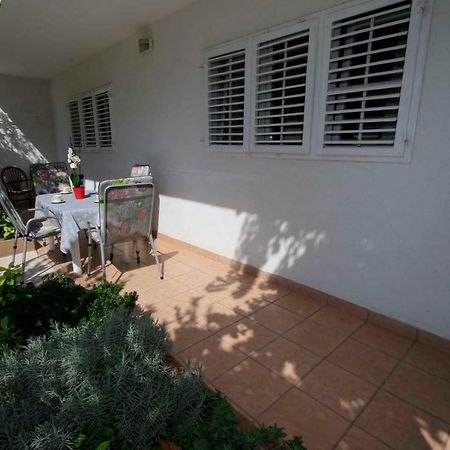 Apartmani Ivona & Ivo Makarska Bagian luar foto