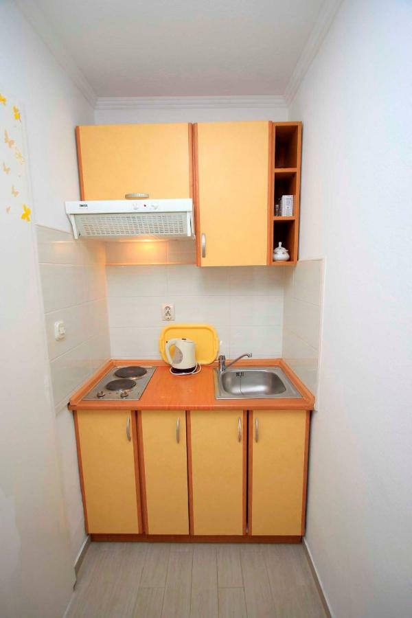 Apartmani Ivona & Ivo Makarska Bagian luar foto