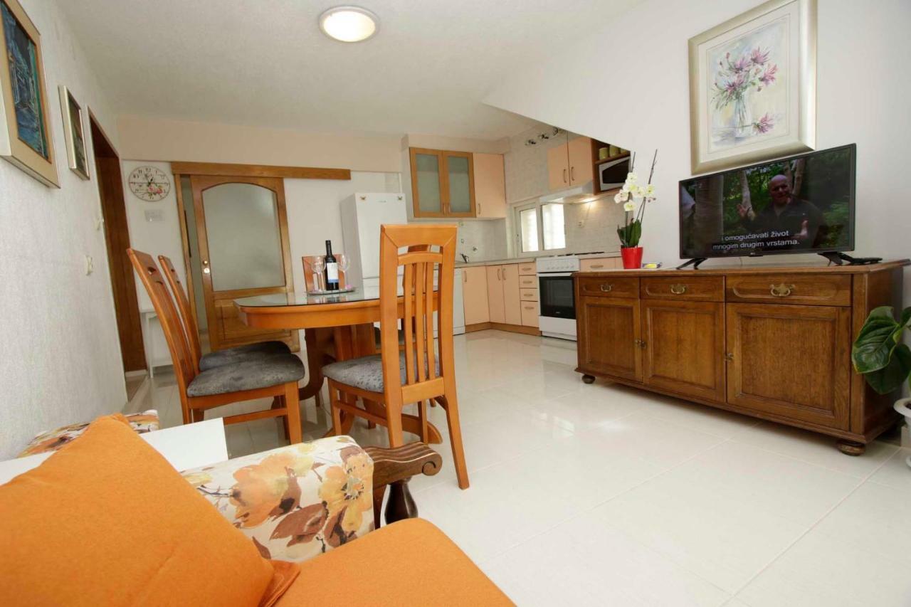 Apartmani Ivona & Ivo Makarska Bagian luar foto