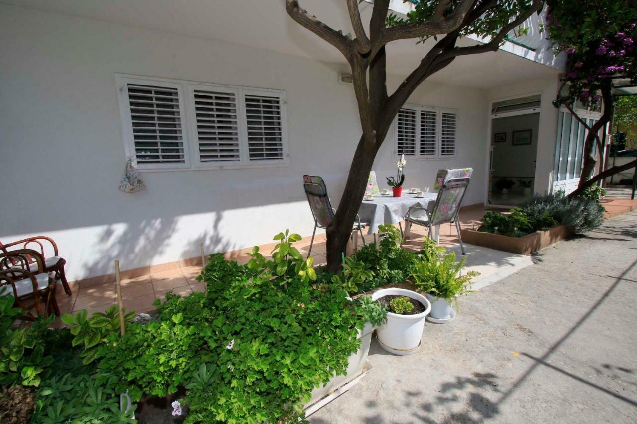 Apartmani Ivona & Ivo Makarska Bagian luar foto