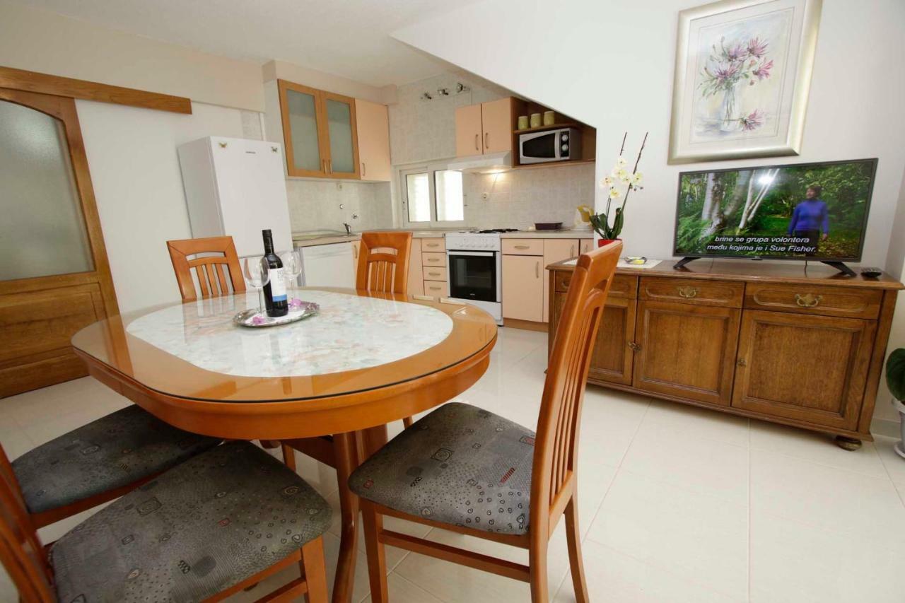 Apartmani Ivona & Ivo Makarska Bagian luar foto