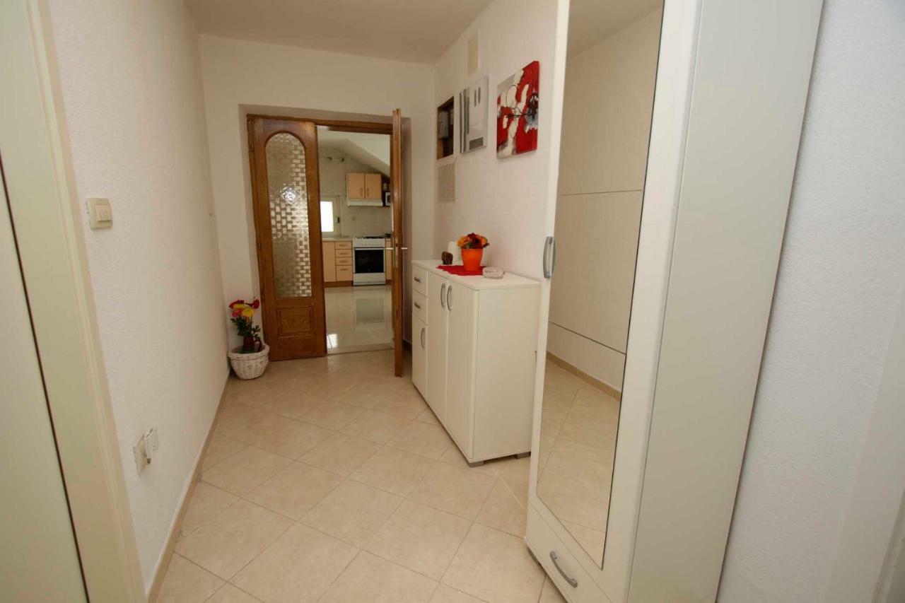 Apartmani Ivona & Ivo Makarska Bagian luar foto