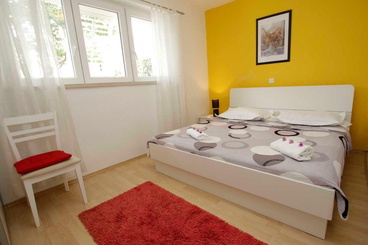 Apartmani Ivona & Ivo Makarska Bagian luar foto
